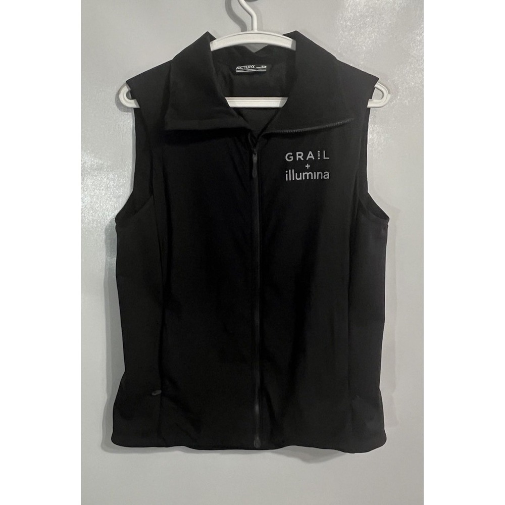 Arc'teryx Medium Atom Vest Womens Black Corporate Logo Insulated Full Zip